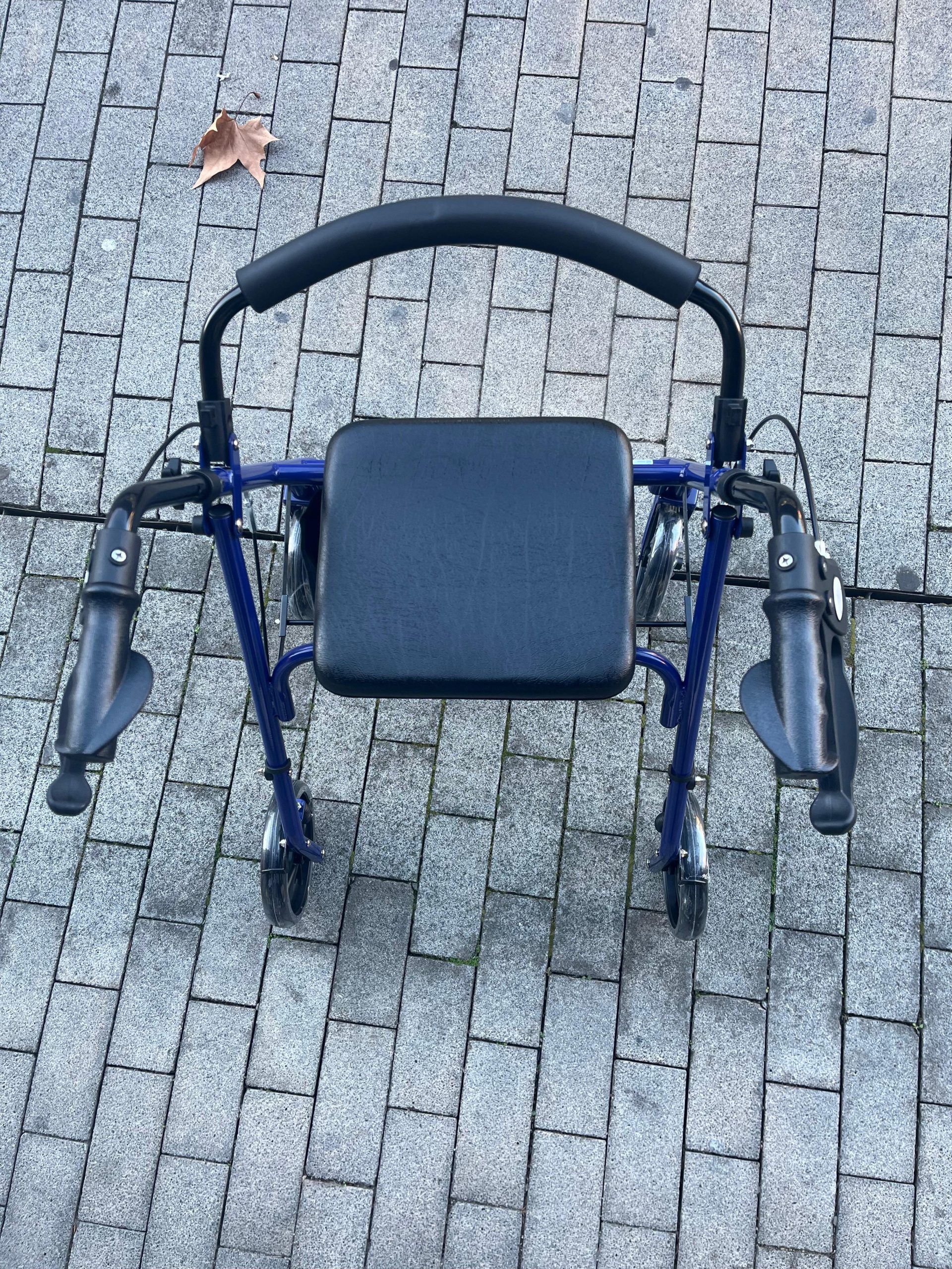 REF: R/86B ROLLATOR DE ACERO " TETI " COLOR AZUL PLEGABLE - Imagen 4